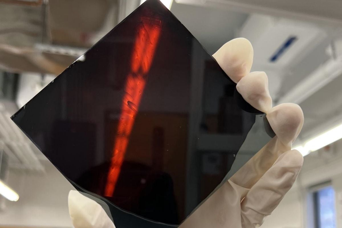 perovskite-thin-film-in-lab-1