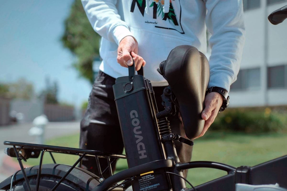 Cómo volar en avión con tu bicicleta eléctrica y no fallar en el intento