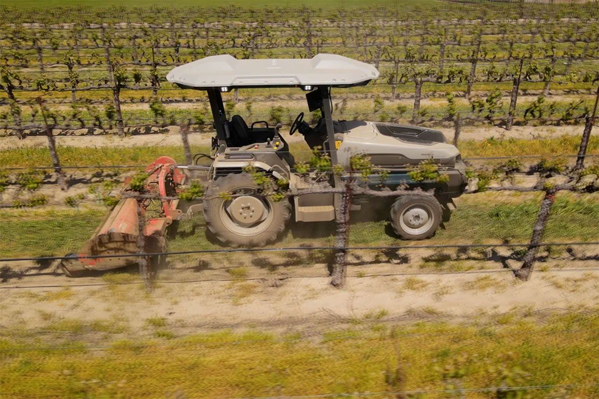 Tractores eléctricos y autónomos, la nueva realidad que quiere triunfar en el mundo agrícola