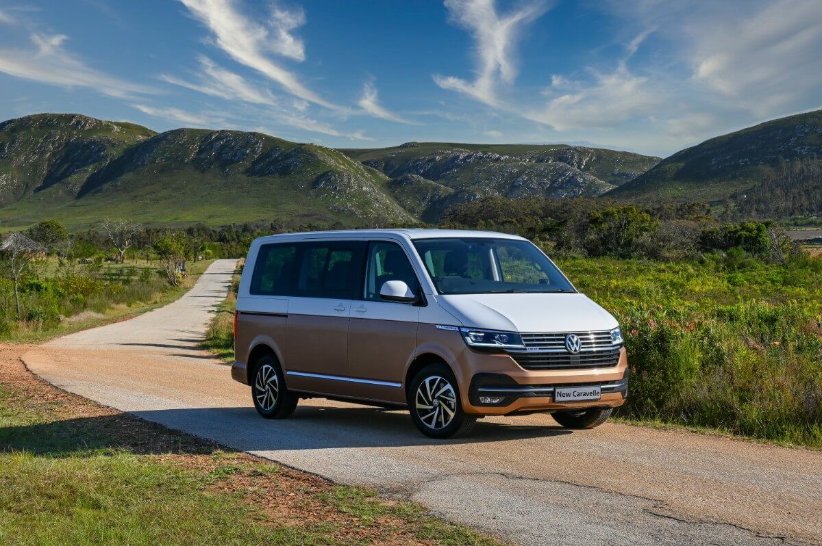 La nueva Volkswagen Transporter tendrá una versión eléctrica con 380 kilómetros de autonomía. ¿Dónde deja esto a la ID. Buzz?