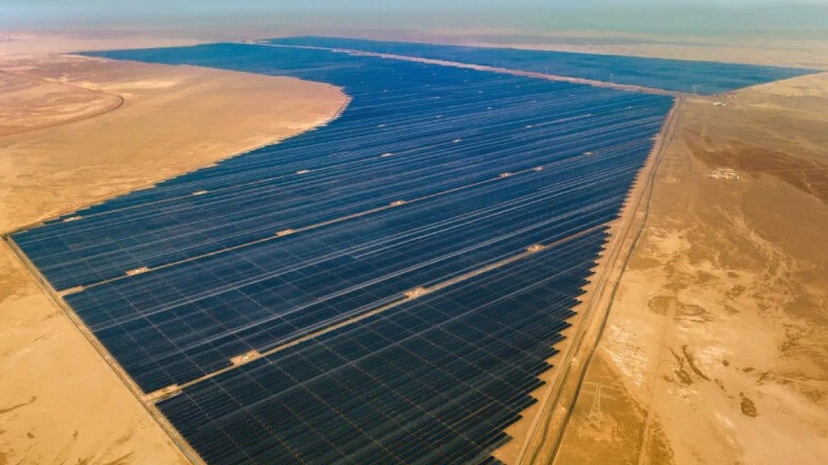 La instalación solar más grande del mundo se conecta a la red