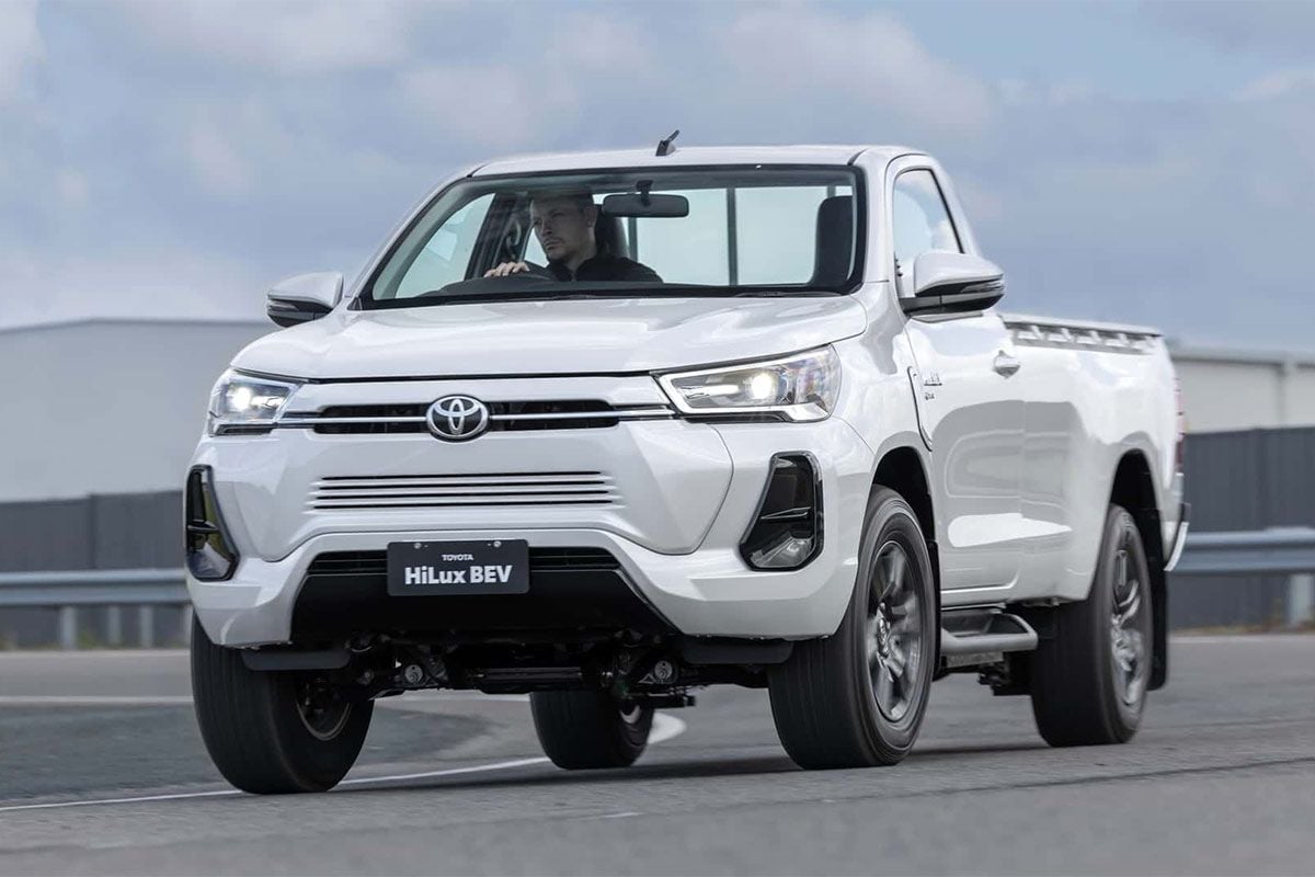 Toyota, a contrarrestar el poderío chino con una pick-up eléctrica como taxi a modo de prueba en esta ciudad