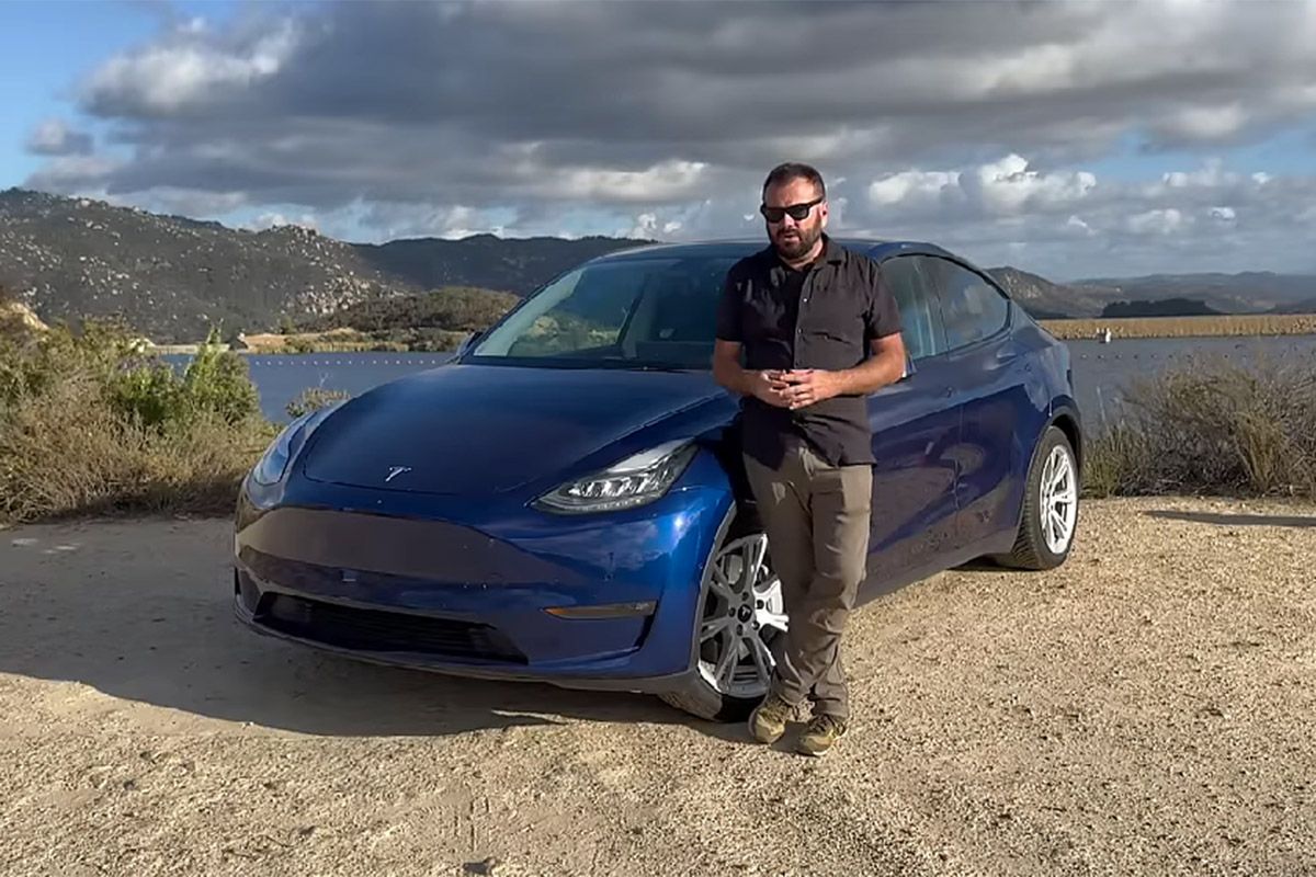 Insólito: el conductor de este Tesla Model Y lleva tres baterías en tan solo 2 años