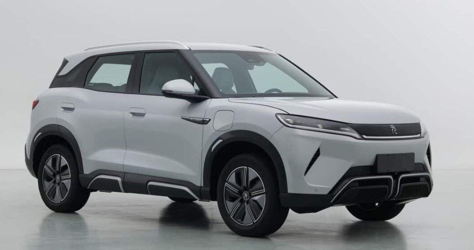 El BYD Yuan UP es un SUV eléctrico, compacto y de bajo coste que llegará en 2024 al mercado