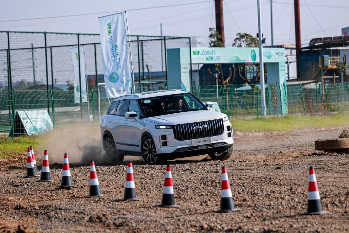 La marca china JAECOO llega a España de la mano de dos SUV híbridos enchufables