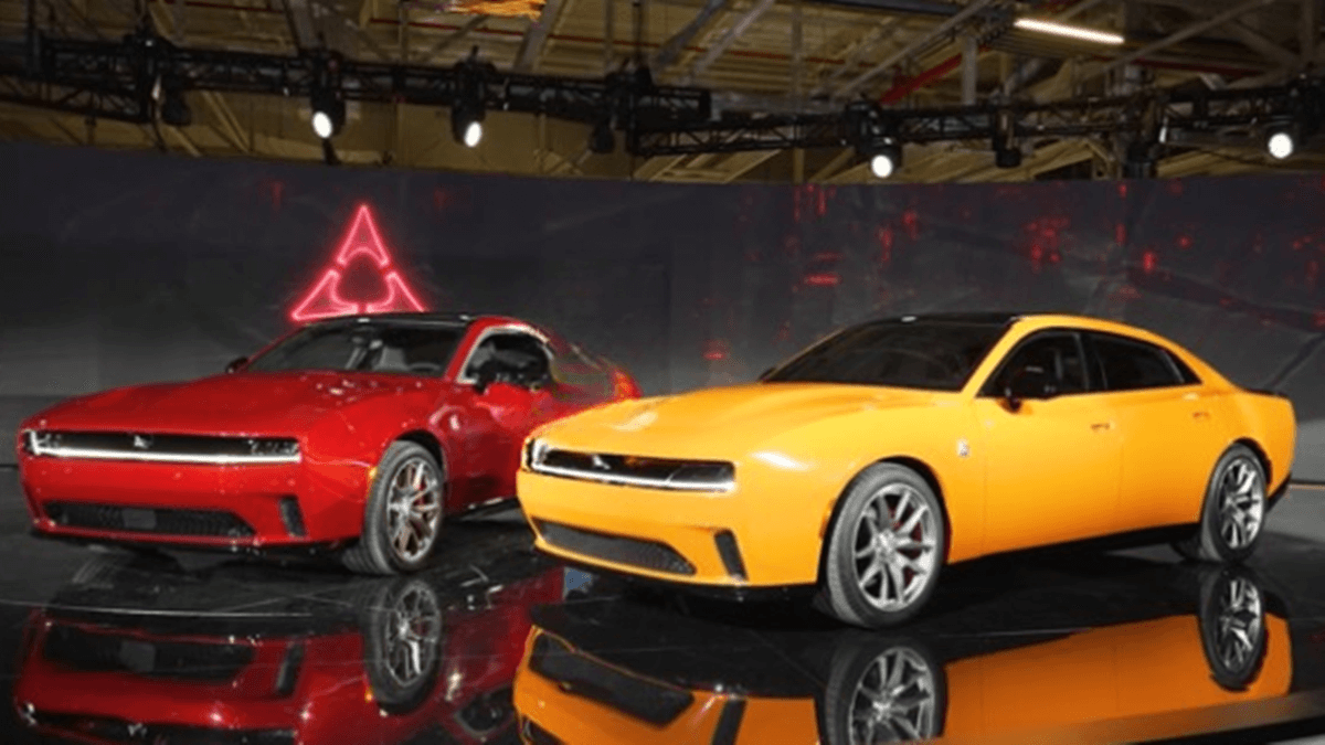 ¡Filtrado! El nuevo Dodge Charger eléctrico queda al descubierto con carrocerías coupé y berlina