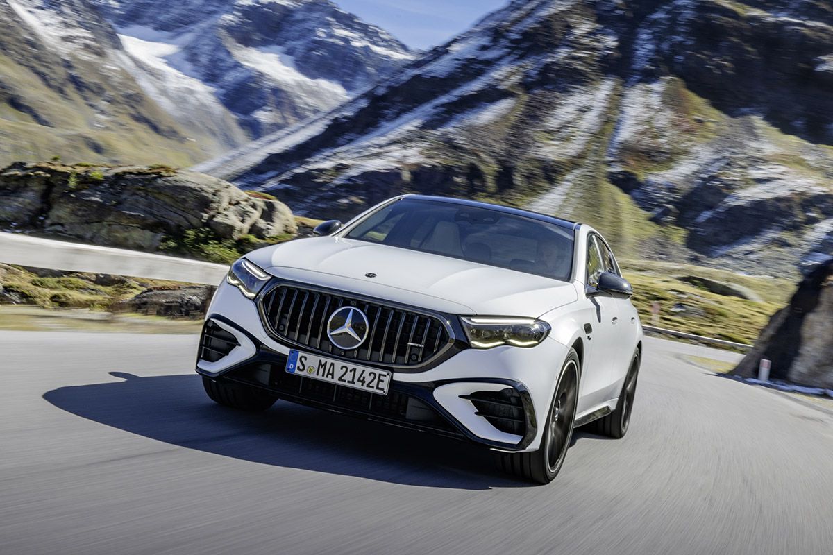 Mercedes-AMG E 53 HYBRID 4MATIC+: llegan dos nuevos deportivos PHEV de hasta 612 CV y 101 km de autonomía