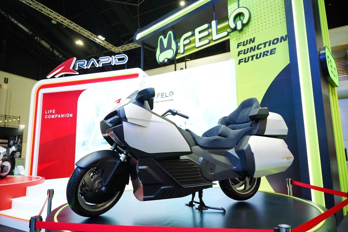 Esta moto eléctrica tiene carga ultrarrápida y 720 km de autonomía