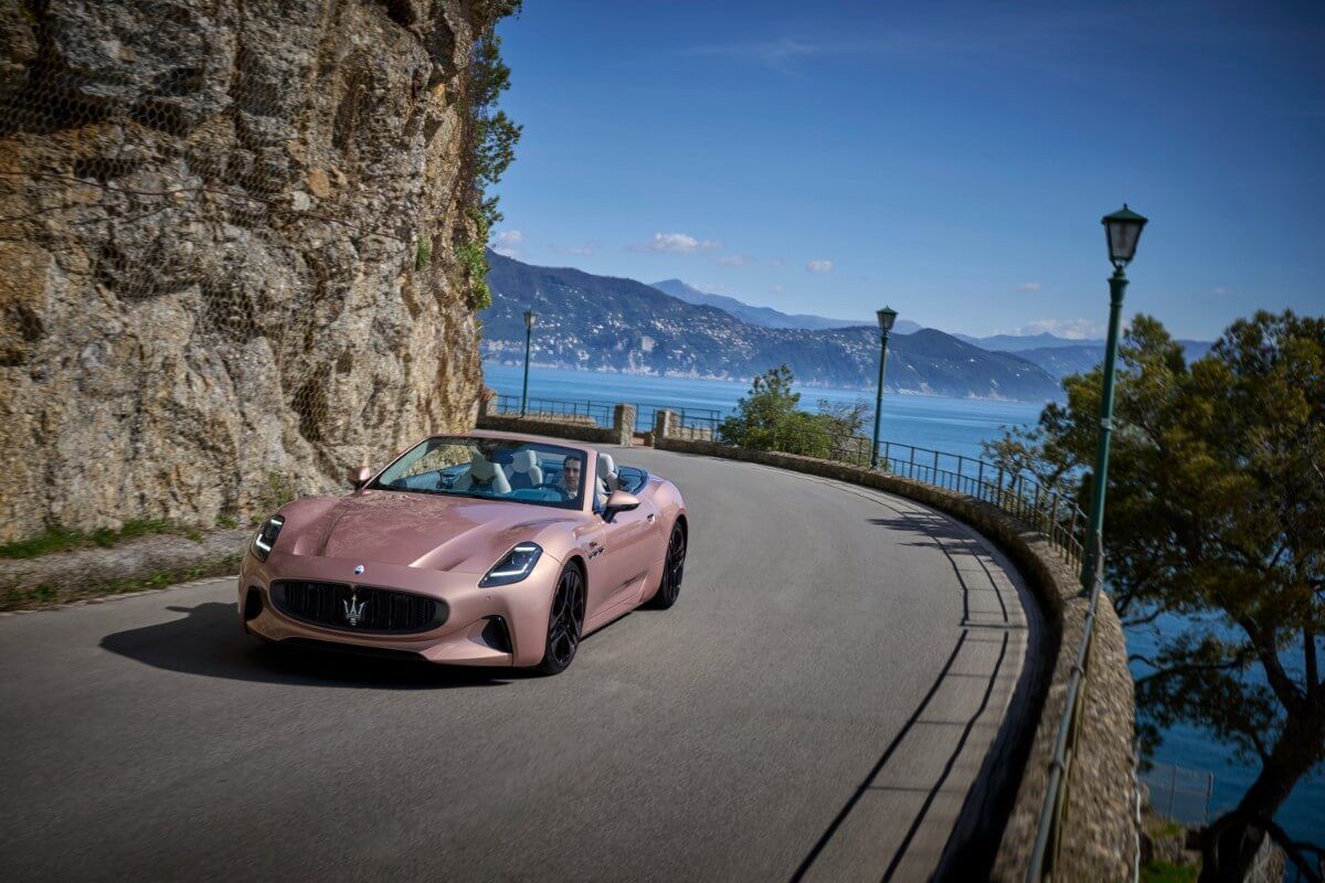 El Maserati GranCabrio Folgore ya tiene precio en España... y es tan caro como te imaginas