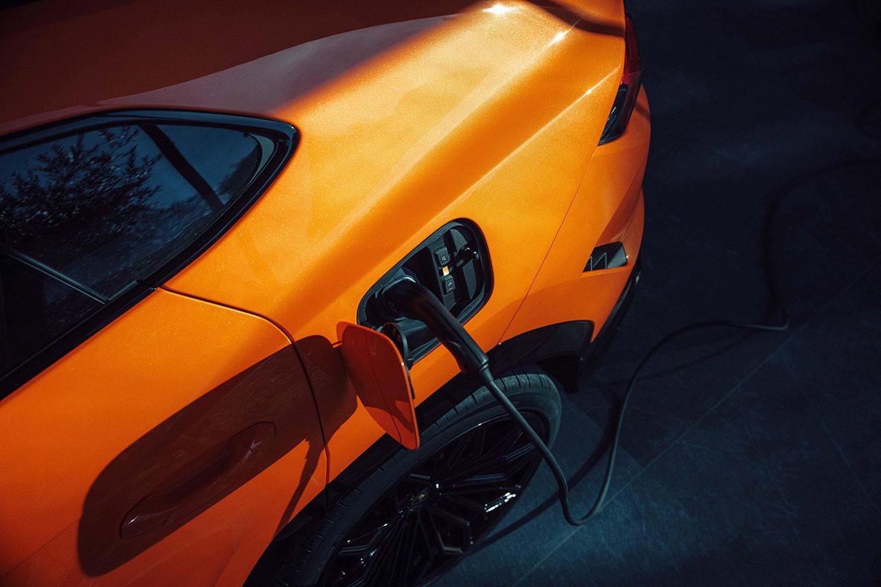 Después de todo, los híbridos enchufables pueden no ser el puente hacia los coches eléctricos