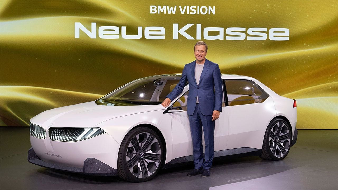 A pesar de sus buenas ventas de coches eléctricos, BMW insiste: «Europa debe cancelar la prohibición de los vehículos térmicos»