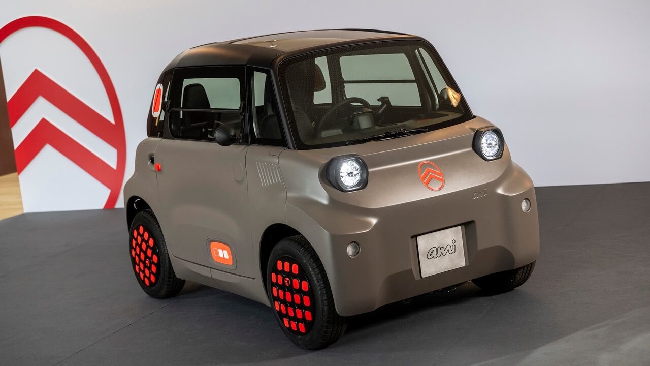 Citroën actualiza el AMI, el asequible cuadriciclo eléctrico recibe una estética inspirada en el mítico 2CV