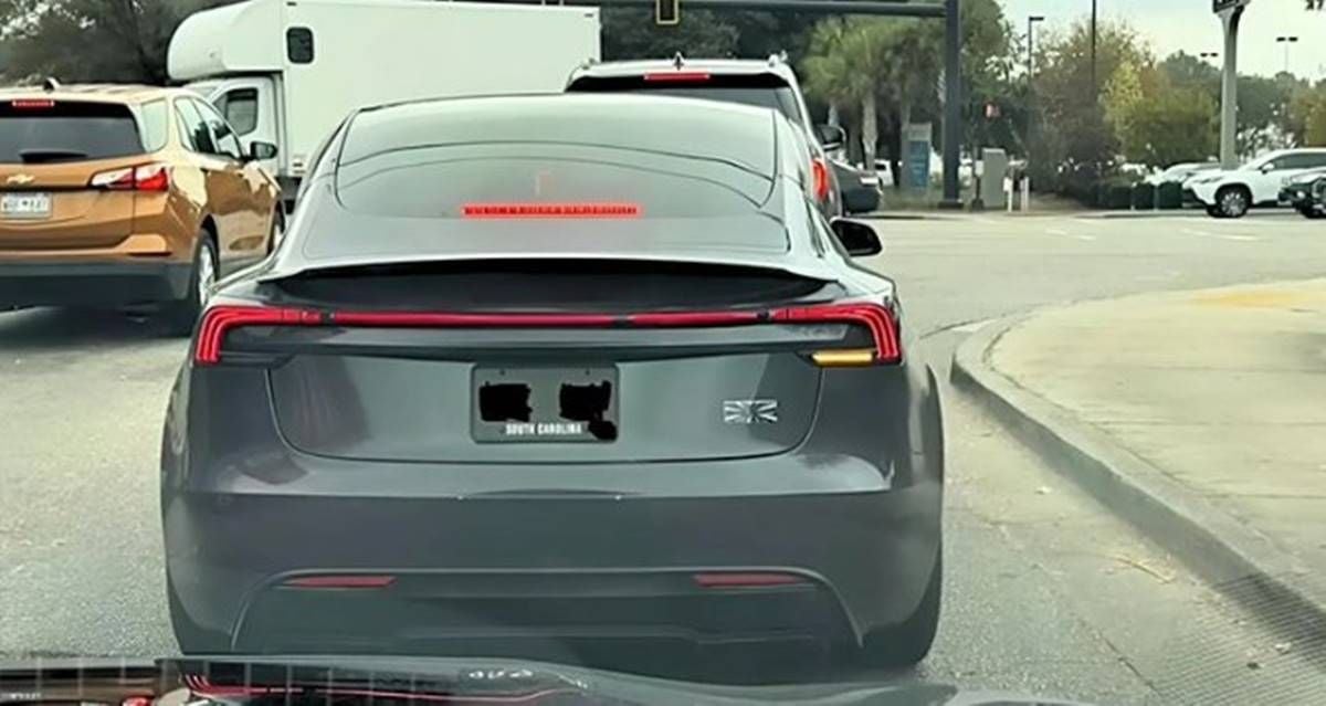 Avistado el Tesla Model Y Juniper sin camuflaje. Actualización