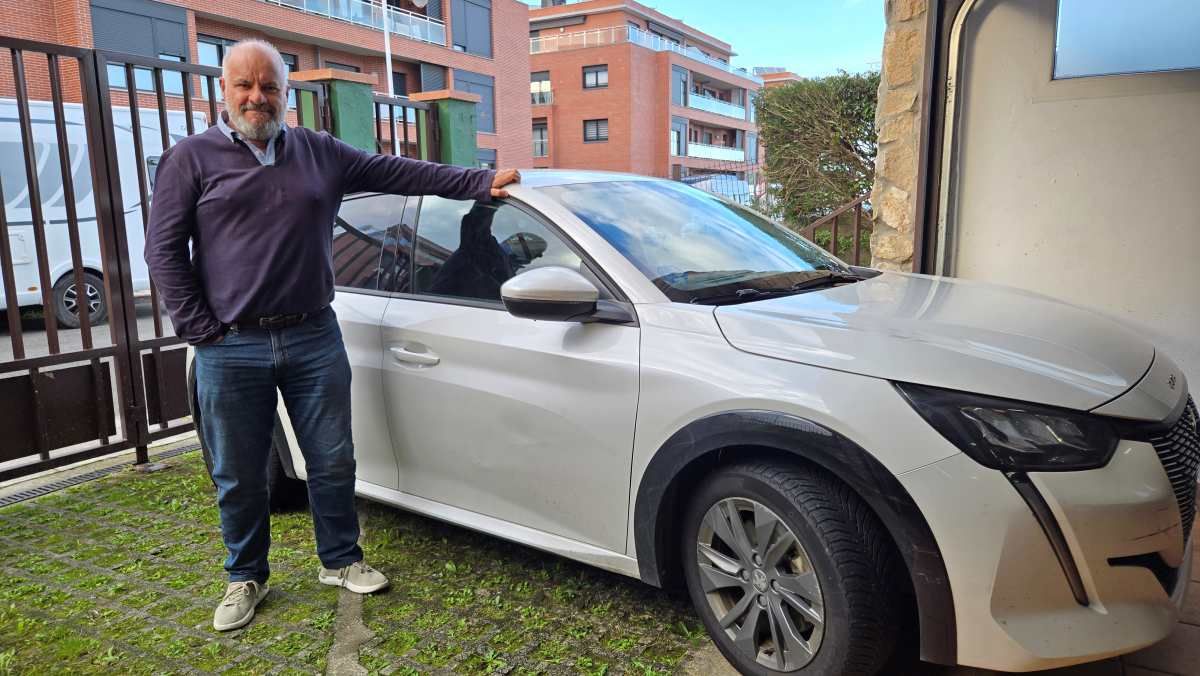 Voces Eléctricas: Javier y su Peugeot e-208 con 151.000 km