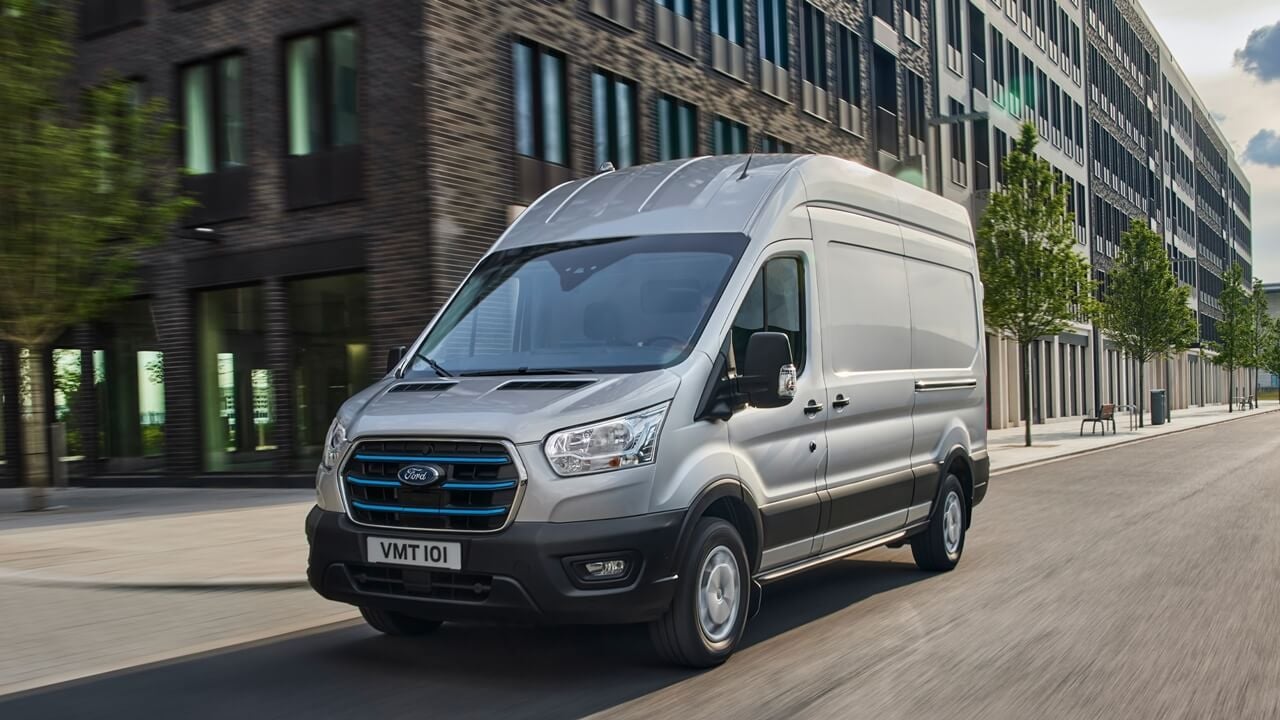 La Ford Transit eléctrica, ahora a precio de furgoneta diésel gracias a una campaña limitada