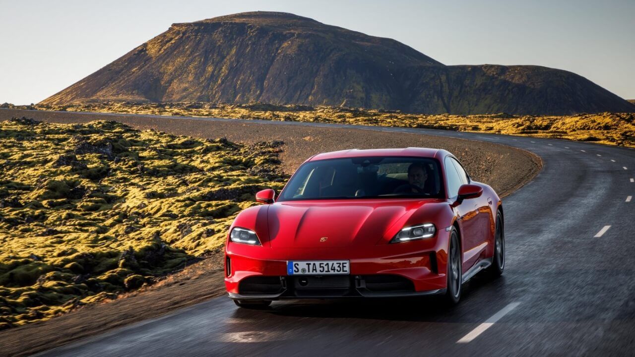 La gama del Porsche Taycan se amplía con la llegada de nuevas versiones