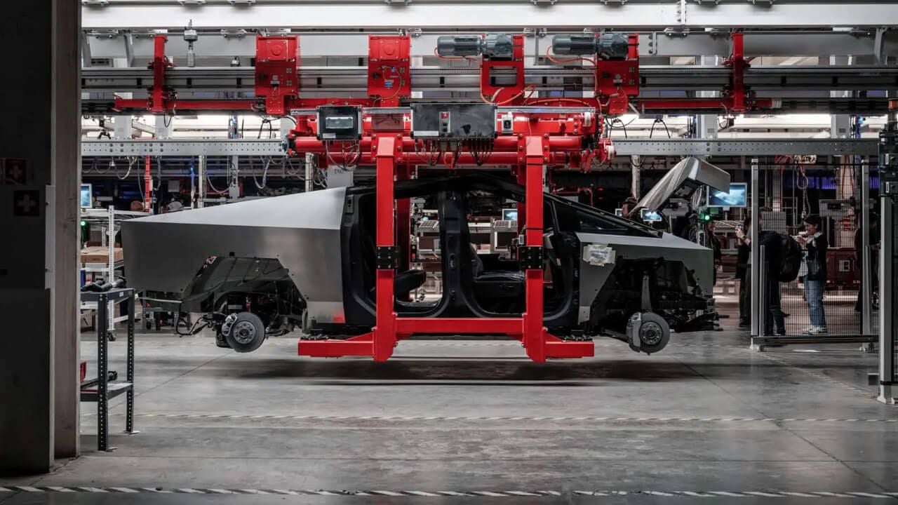 Problemas para la Tesla Cybertruck, se detiene la producción de la gran apuesta de Elon Musk