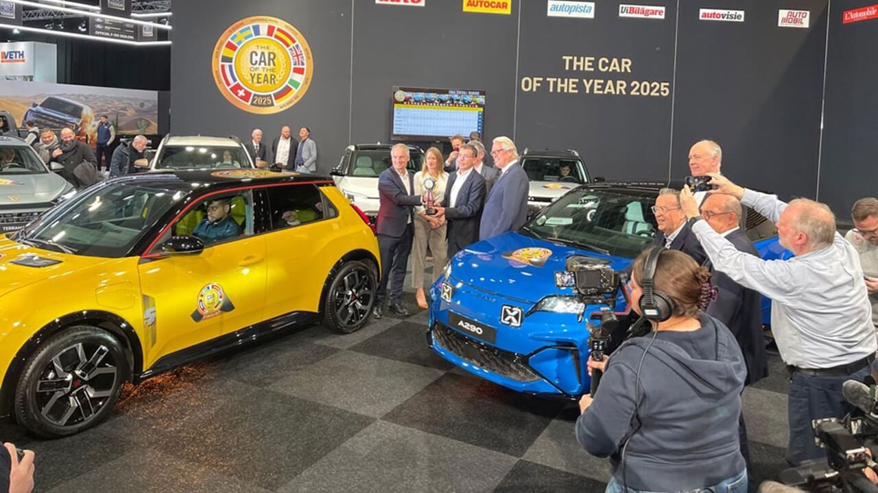 El Renault 5 se convierte en el Coche del Año en Europa 2025