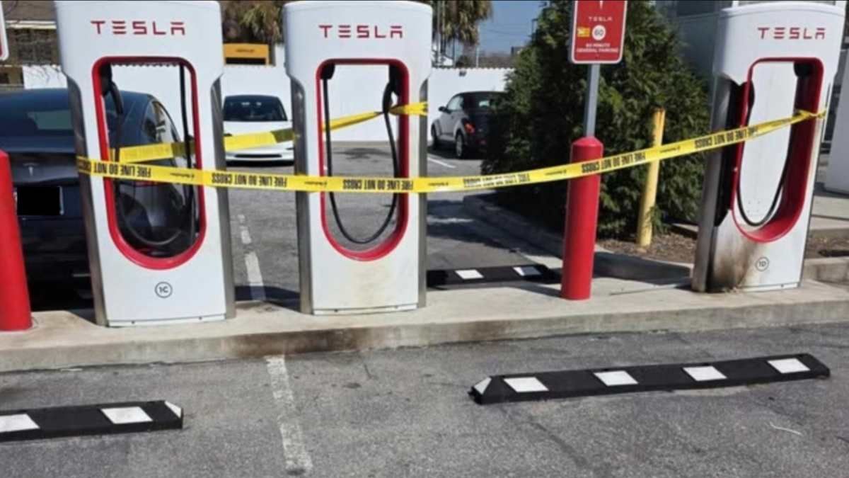 Intenta incendiar un Supercargador de Tesla y le sale mal