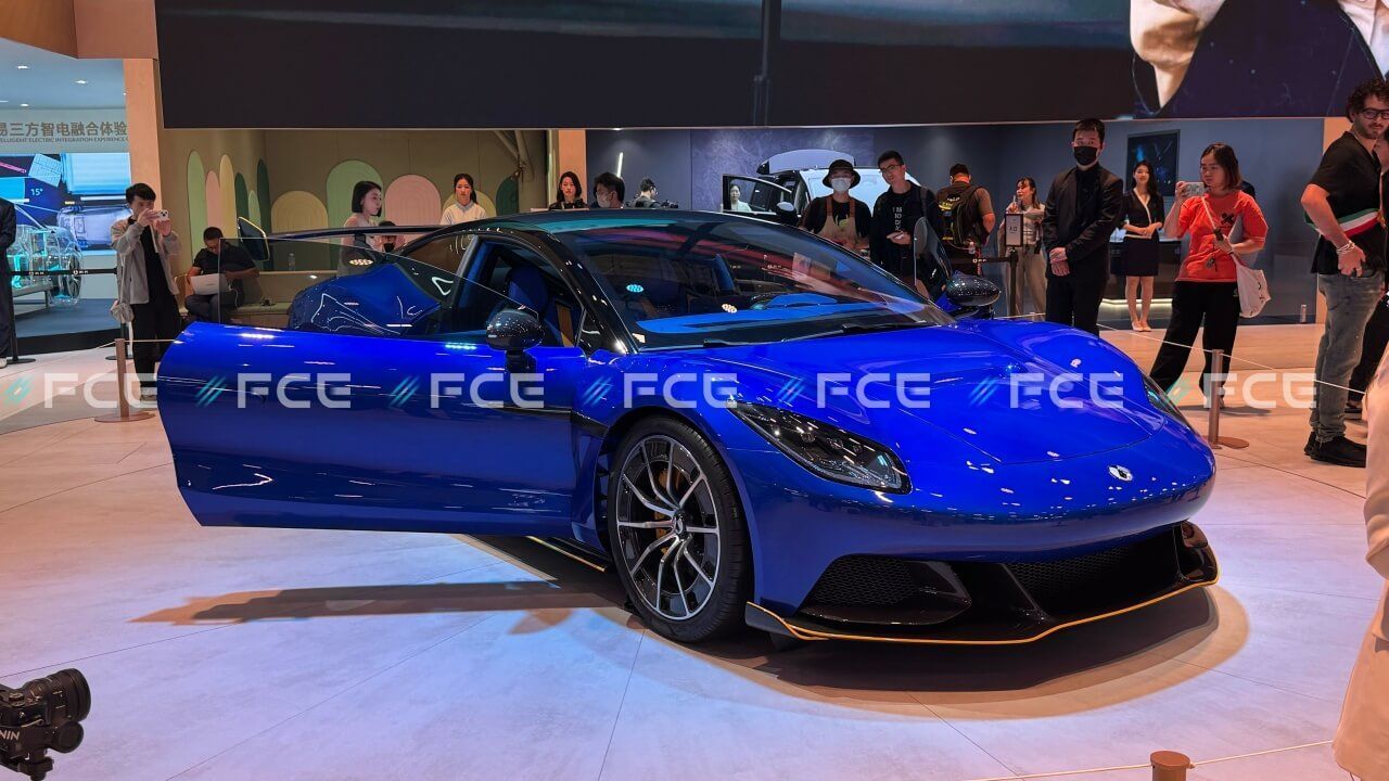 BYD revela el Denza Z, el deportivo eléctrico que quiere poner en jaque a la mismísima Porsche