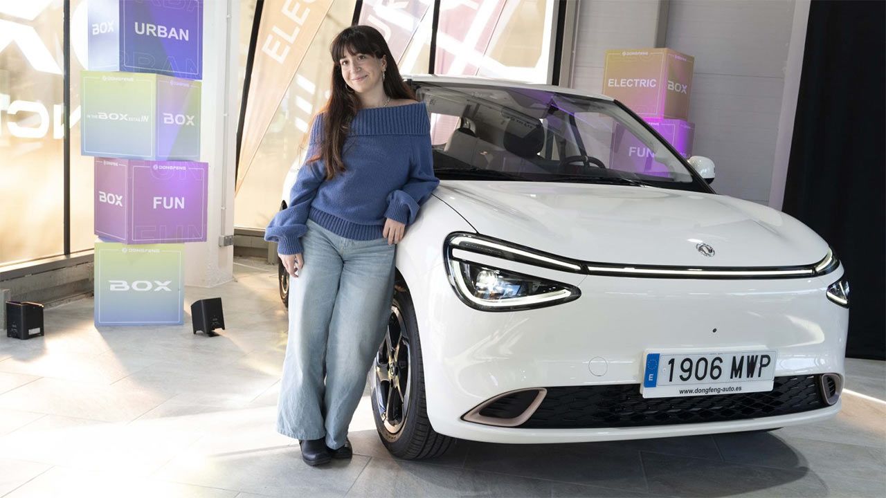 Sacar buenas notas en España tiene premio, Dongfeng regala su Box eléctrico al mejor estudiante de la "selectividad"