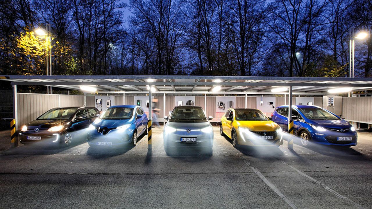 ¿Y si España aprueba un programa de leasing social como Francia para impulsar las ventas de coches eléctricos?