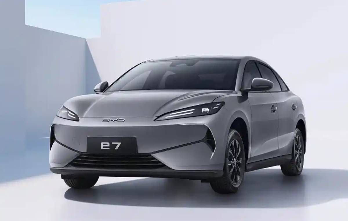 BYD e7: llega un nuevo low-cost para conquistar segmentos como el taxi