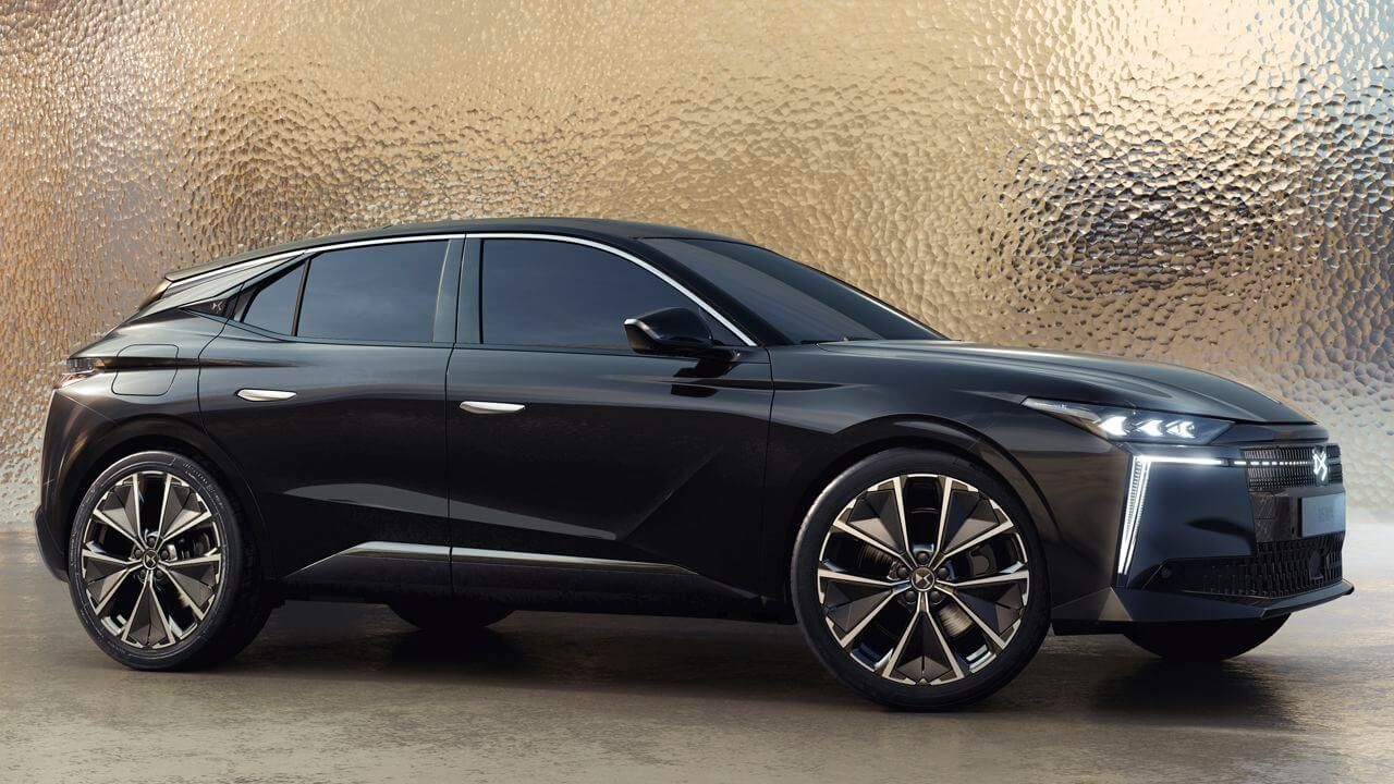 Se presenta el nuevo DS Nº4, un compacto eléctrico de lujo para competir contra el CUPRA Born