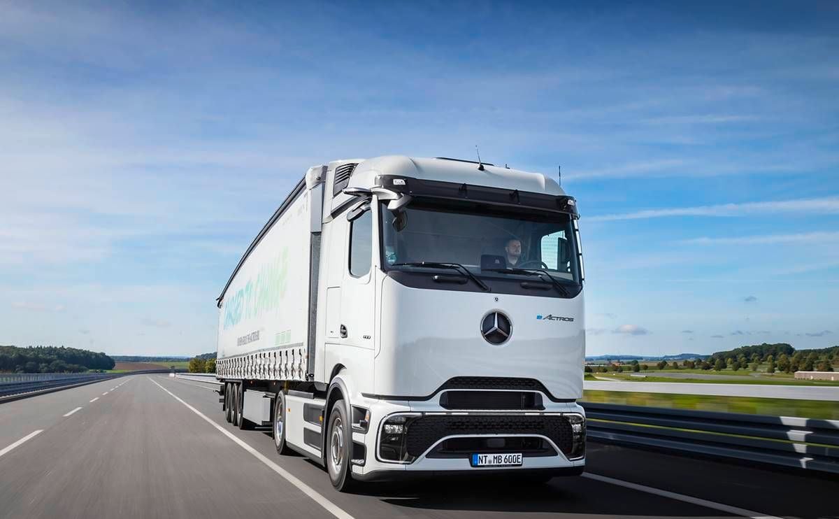 Mercedes lanza su camión eléctrico de mayor autonomía, con 500 km reales y carga ultrarrápida