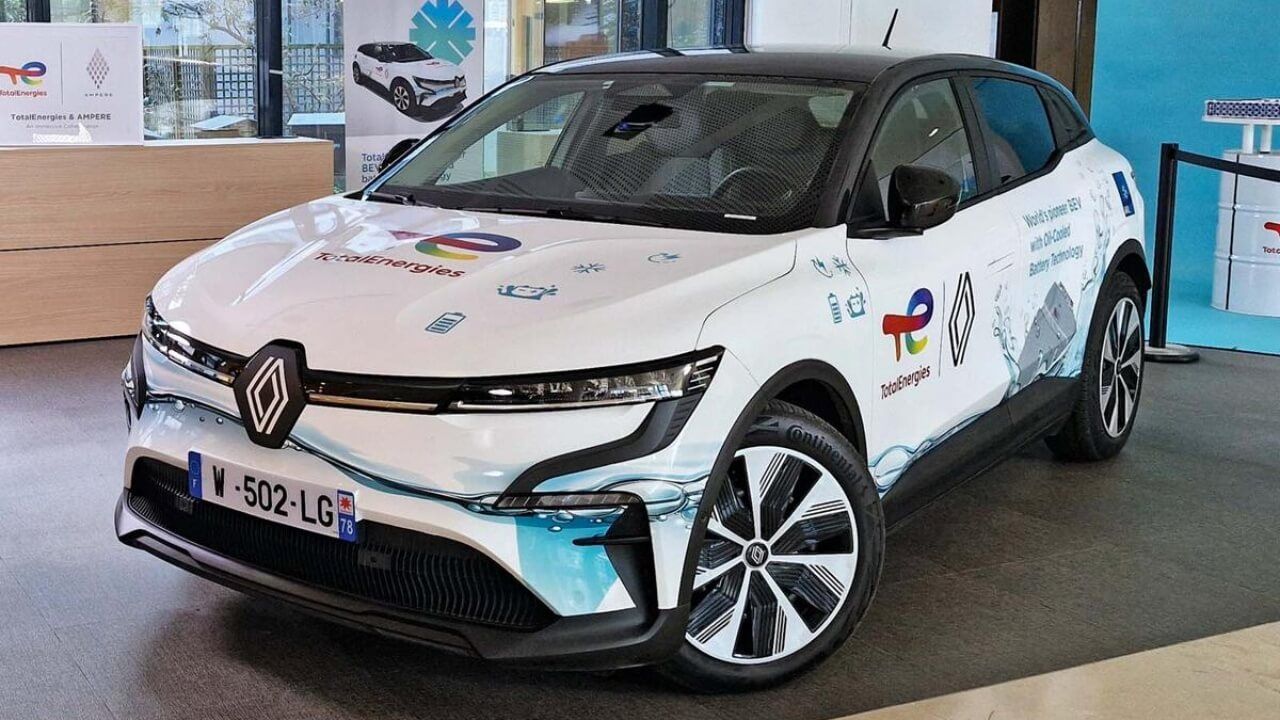 Este Renault Mégane eléctrico ahora carga el doble de rápido y es resistente al fuego gracias a una prometedora tecnología