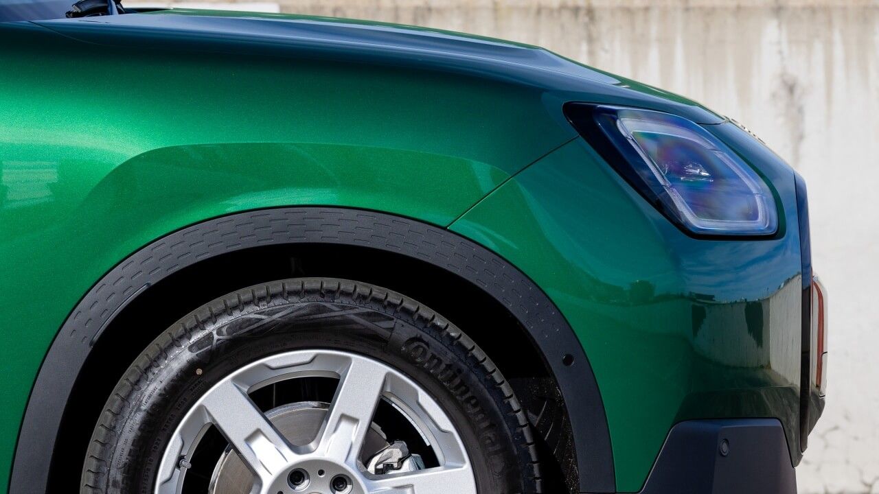 Con 7.000 euros de descuento, este SUV premium es la alternativa al BYD Atto 3 que no te habías planteado
