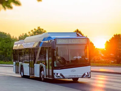 solaris urbino compra autobuses electricos barcelona