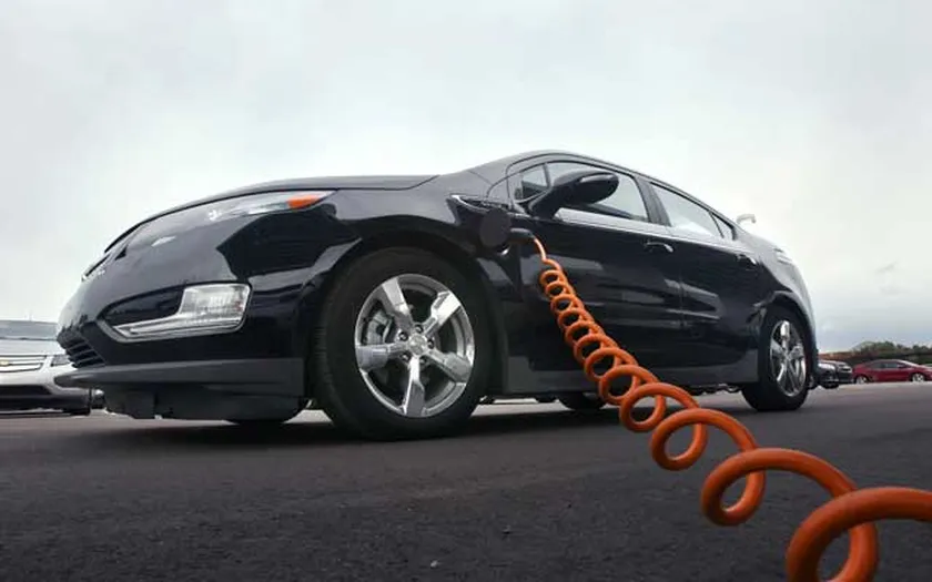 2013-Chevrolet-Volt-OnStar-EcoHub-App-image-1