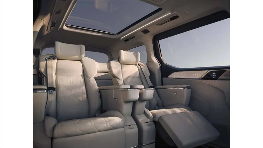 volvo-em90-2024-das-interieur-1.jpg
