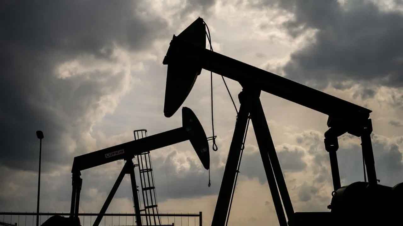 El petr&oacute;leo entra en zona cr&iacute;tica: escasez real y precios sin techo